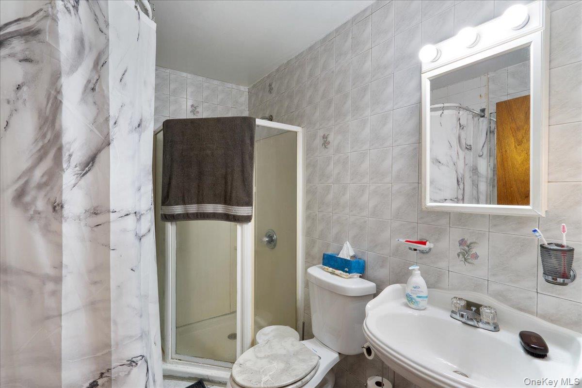 345 Evans Avenue, Elmont, NY 11003