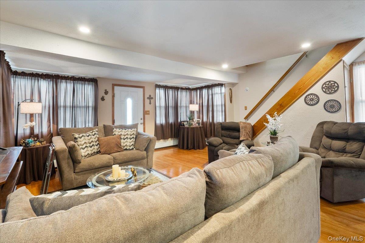 345 Evans Avenue, Elmont, NY 11003