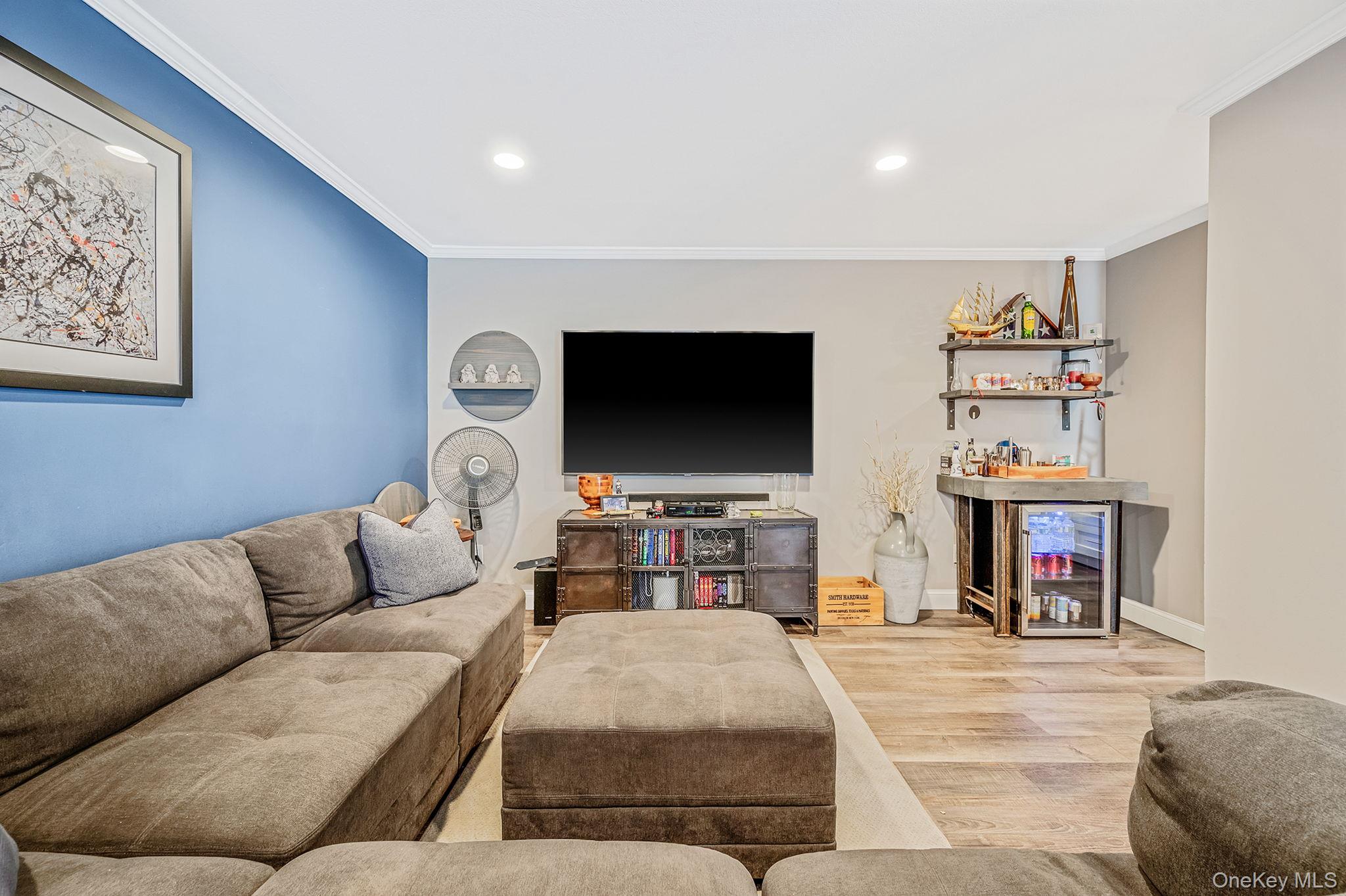 460 Old Town Rd # 7G, Port Jefferson Station, NY 11776