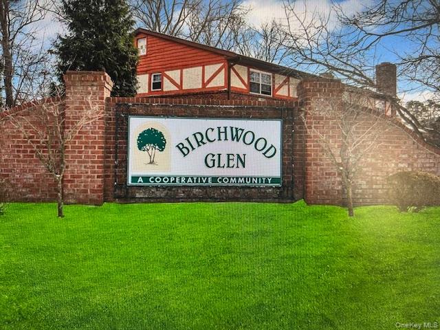 18 Glen Hollow Dr # F9, Holtsville, NY 11742