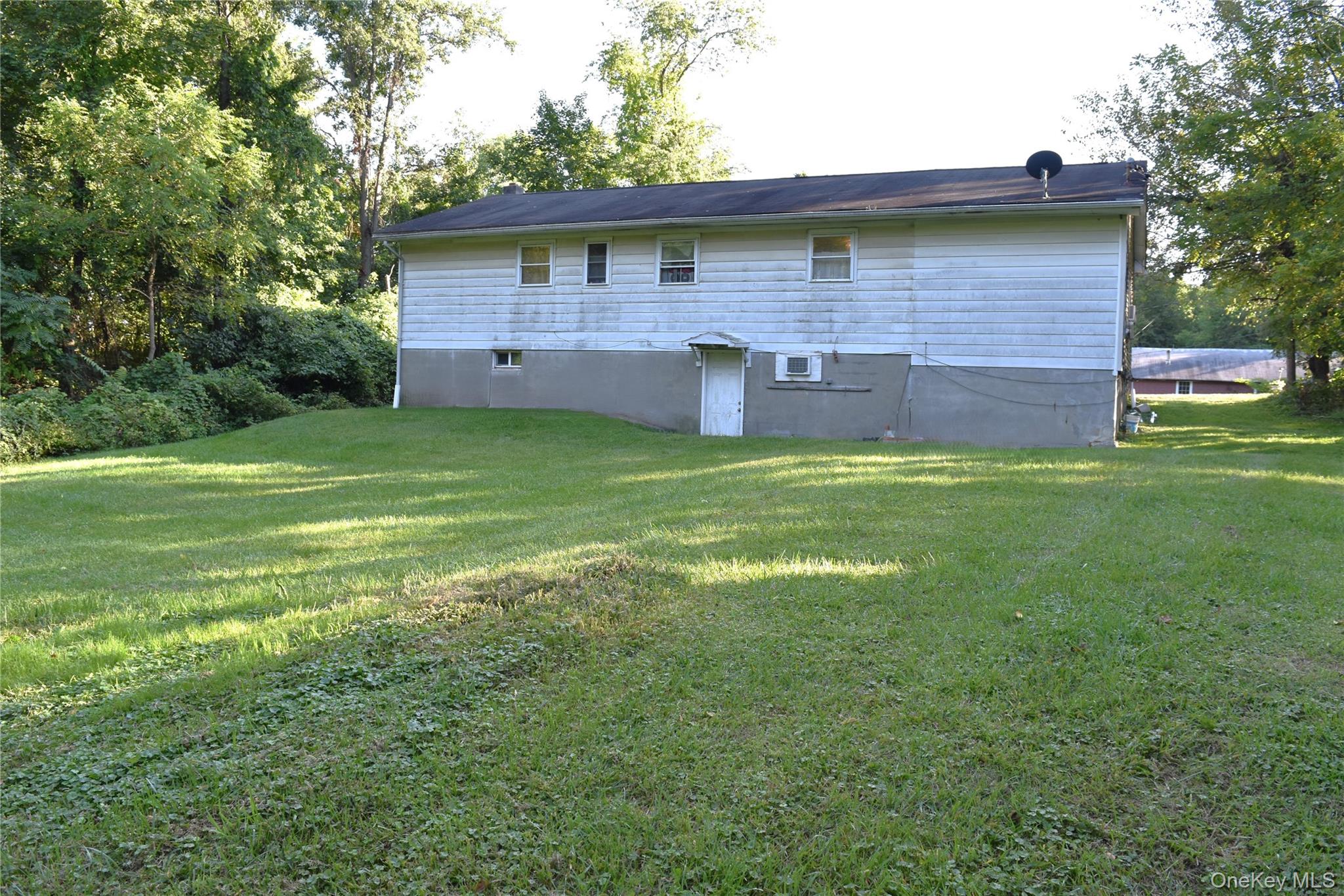 164 Brookside Farms Road, Newburgh, NY 12550