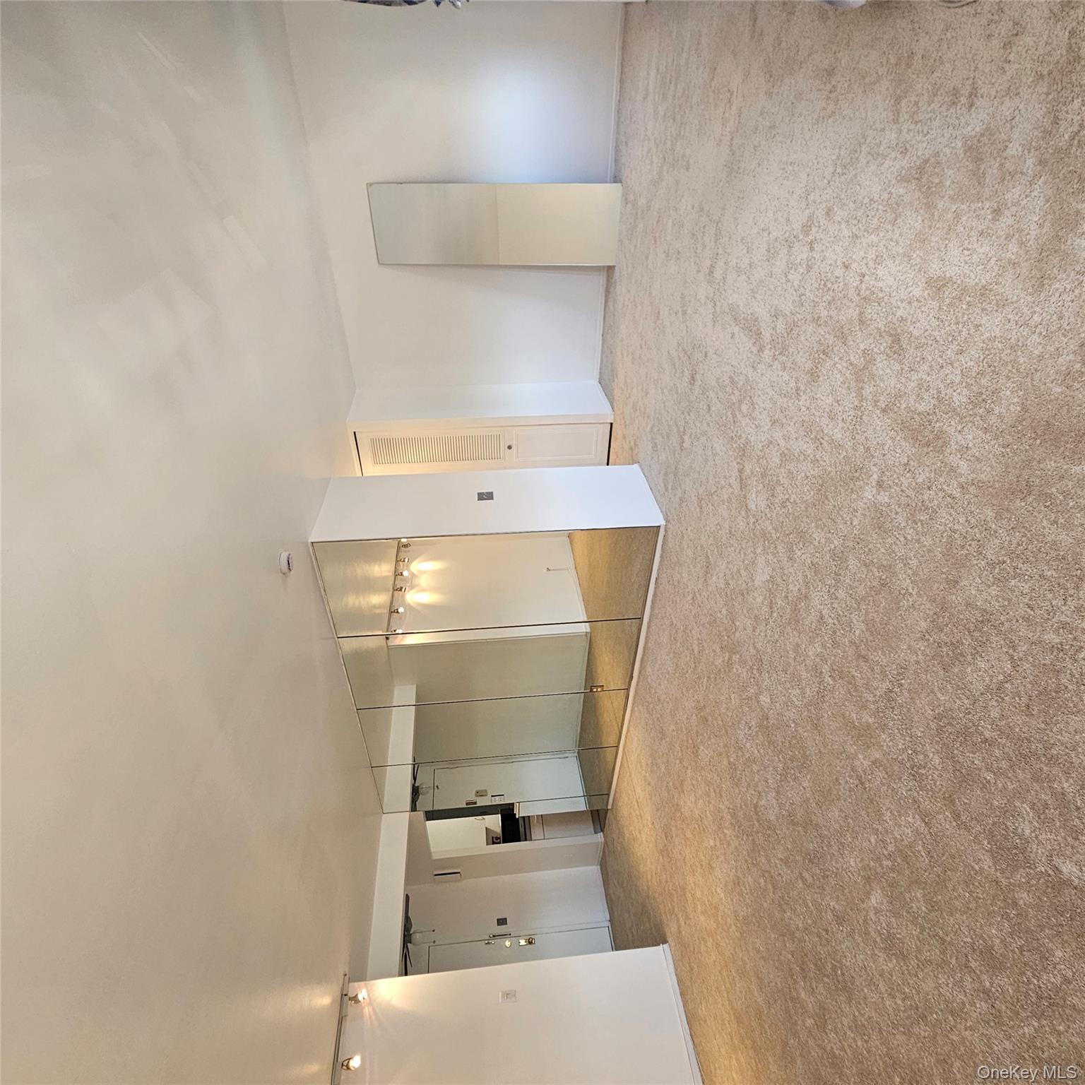 20 Wendell Street # E2, Hempstead, NY 11550