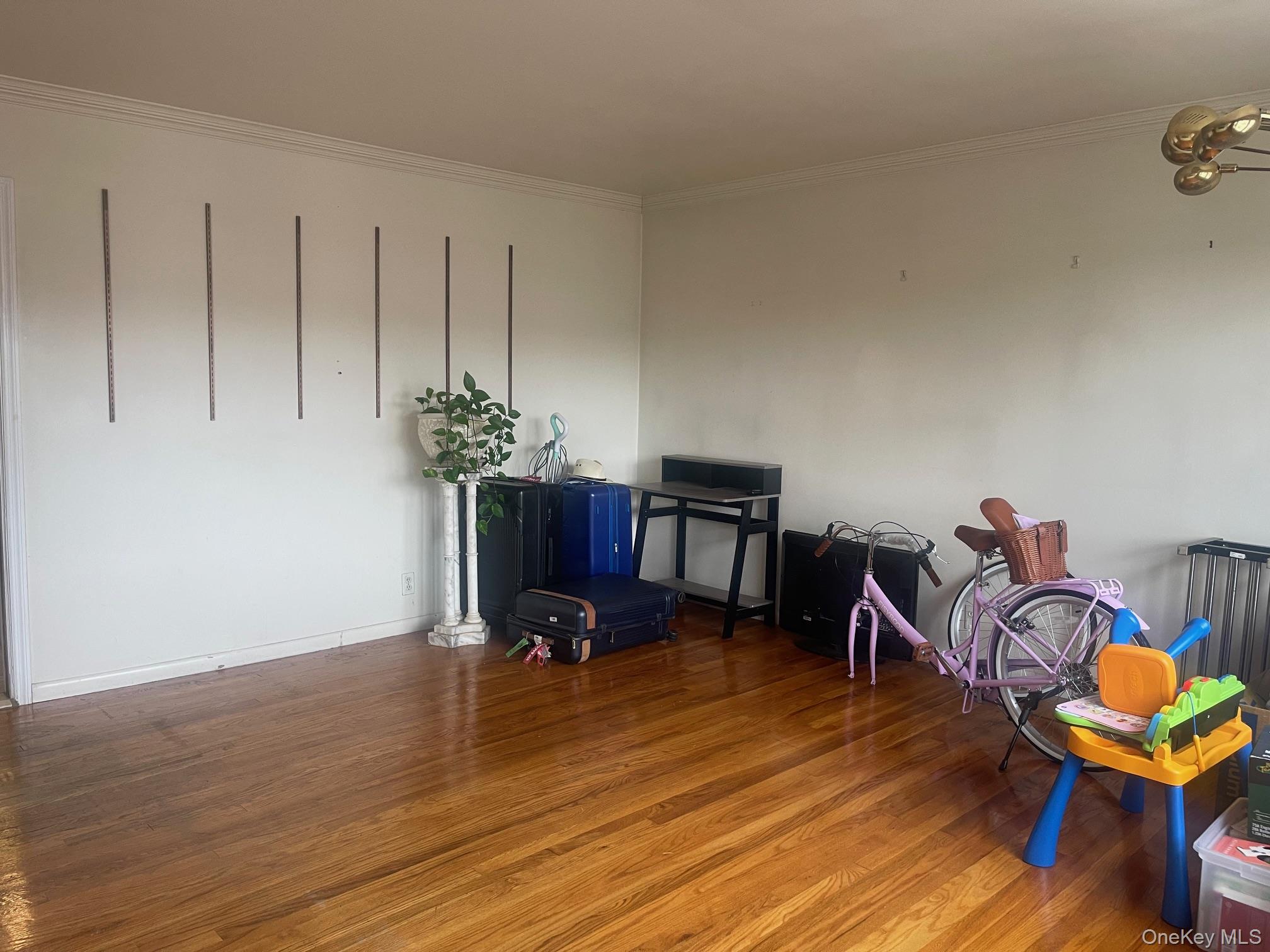 147 Chase Avenue, Yonkers, NY 10703