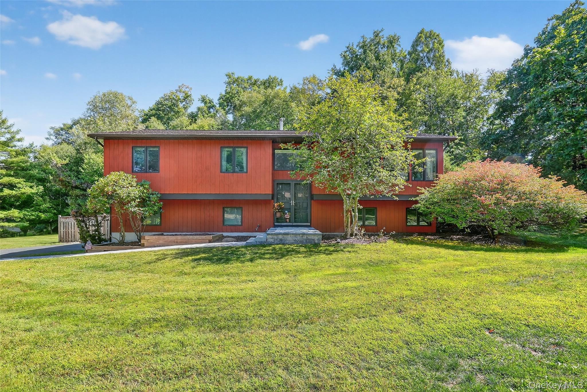 11 Saymor Drive, Bardonia, NY 10954