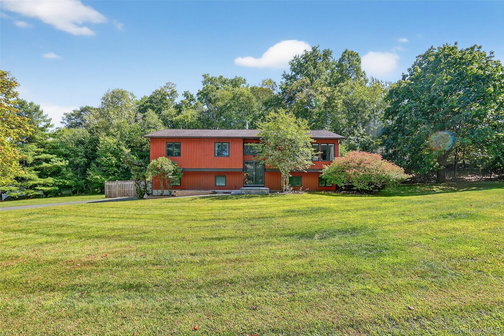 11 Saymor Drive, Bardonia, NY 10954