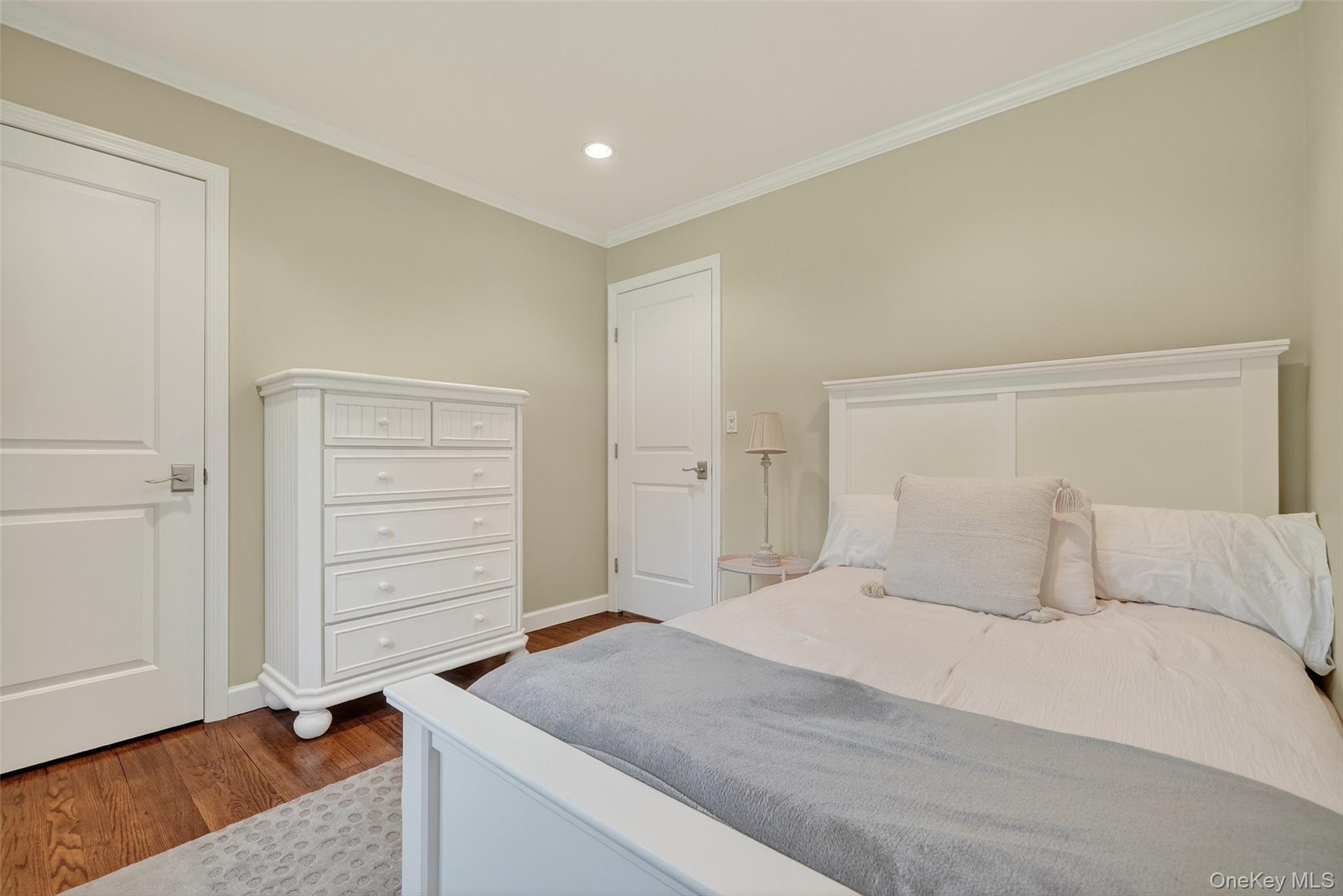 11 Saymor Drive, Bardonia, NY 10954