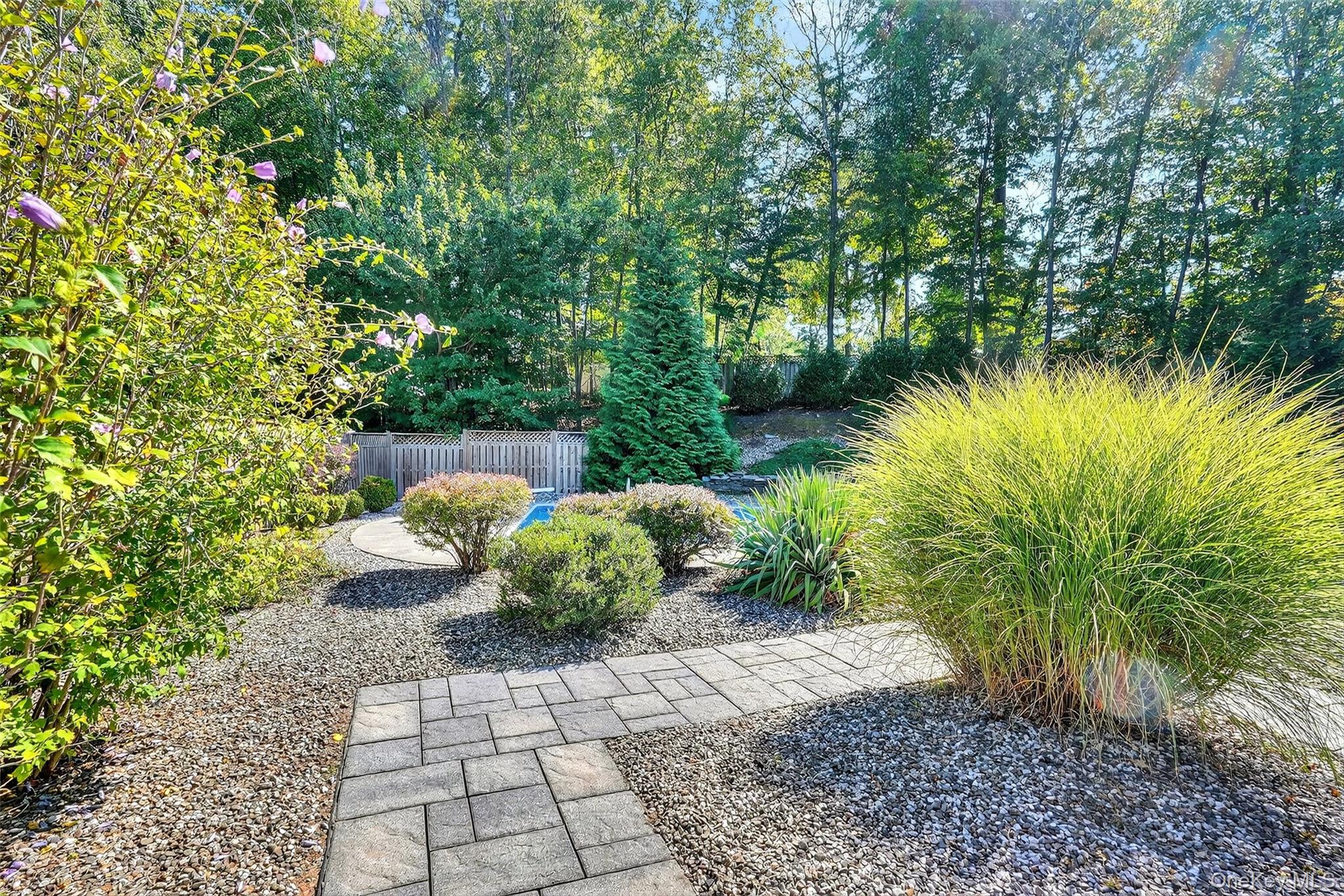 11 Saymor Drive, Bardonia, NY 10954