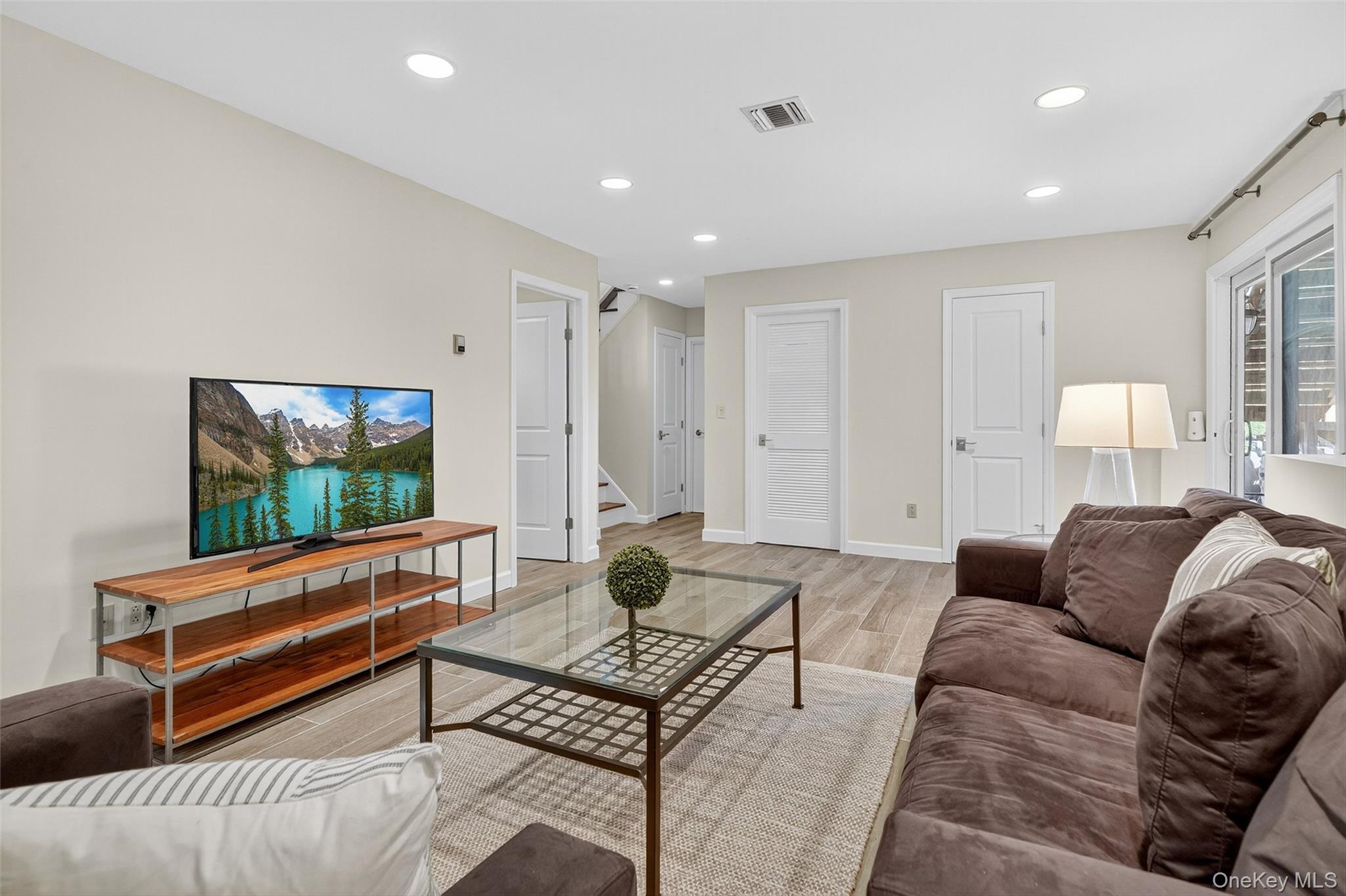 11 Saymor Drive, Bardonia, NY 10954