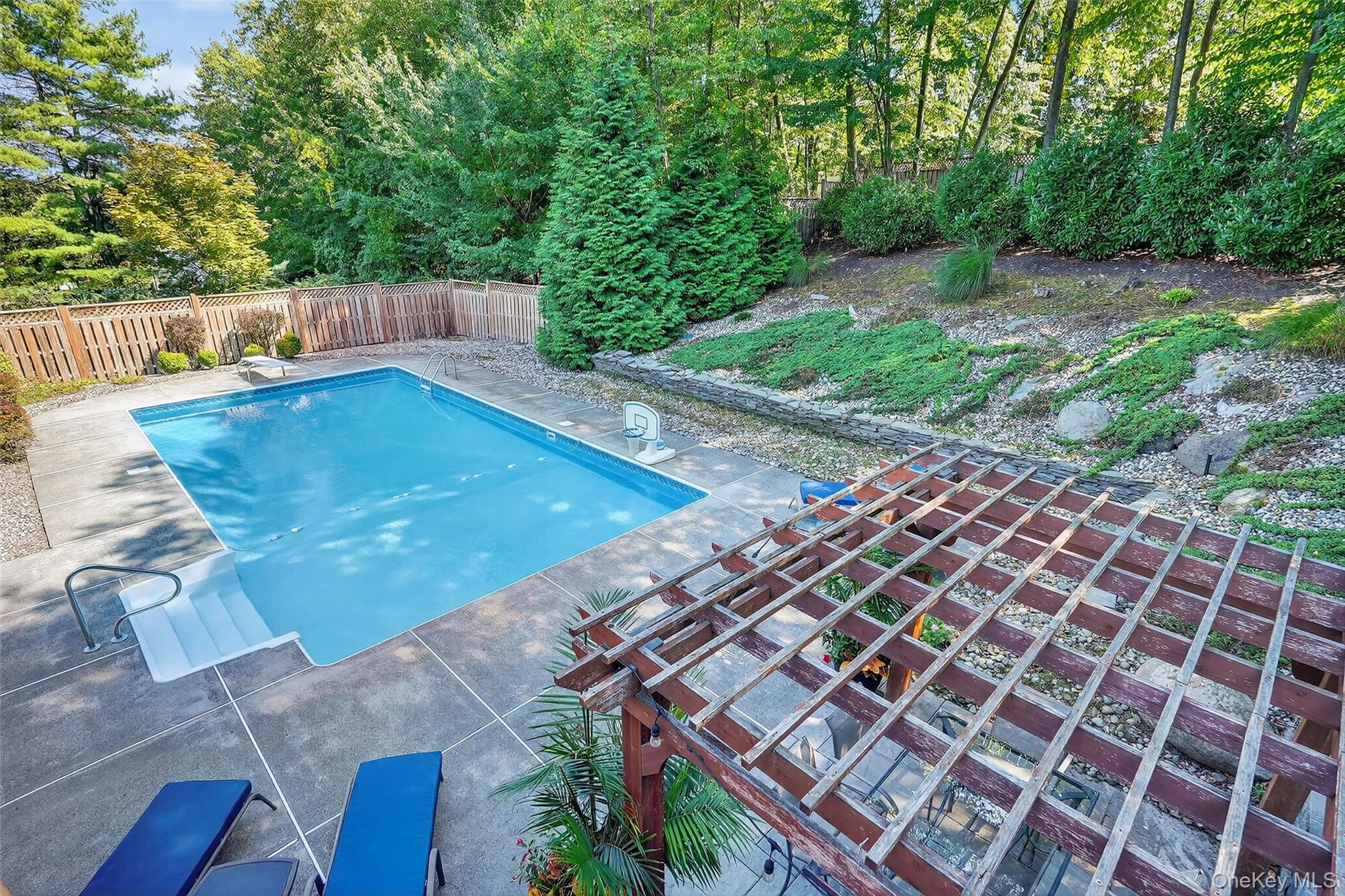 11 Saymor Drive, Bardonia, NY 10954