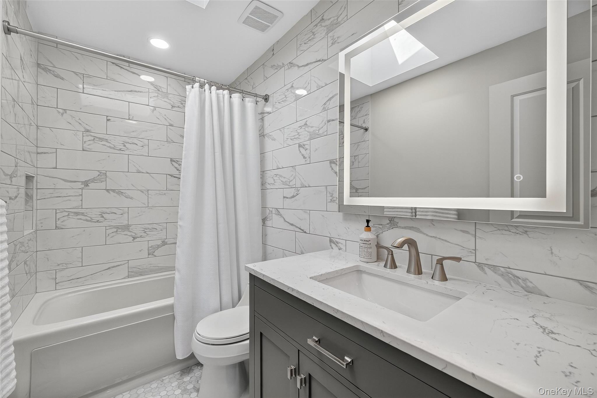 11 Saymor Drive, Bardonia, NY 10954