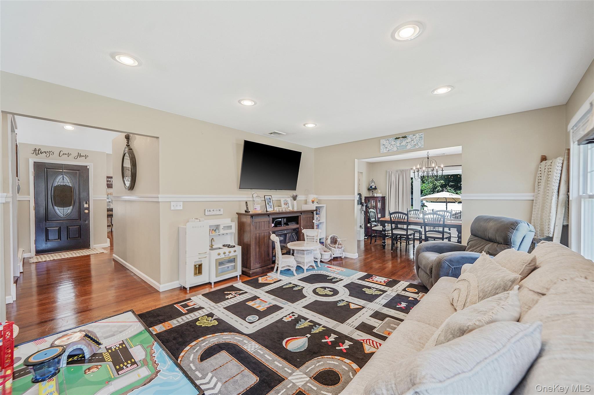 77 Woodland Road, Miller Place, NY 11764