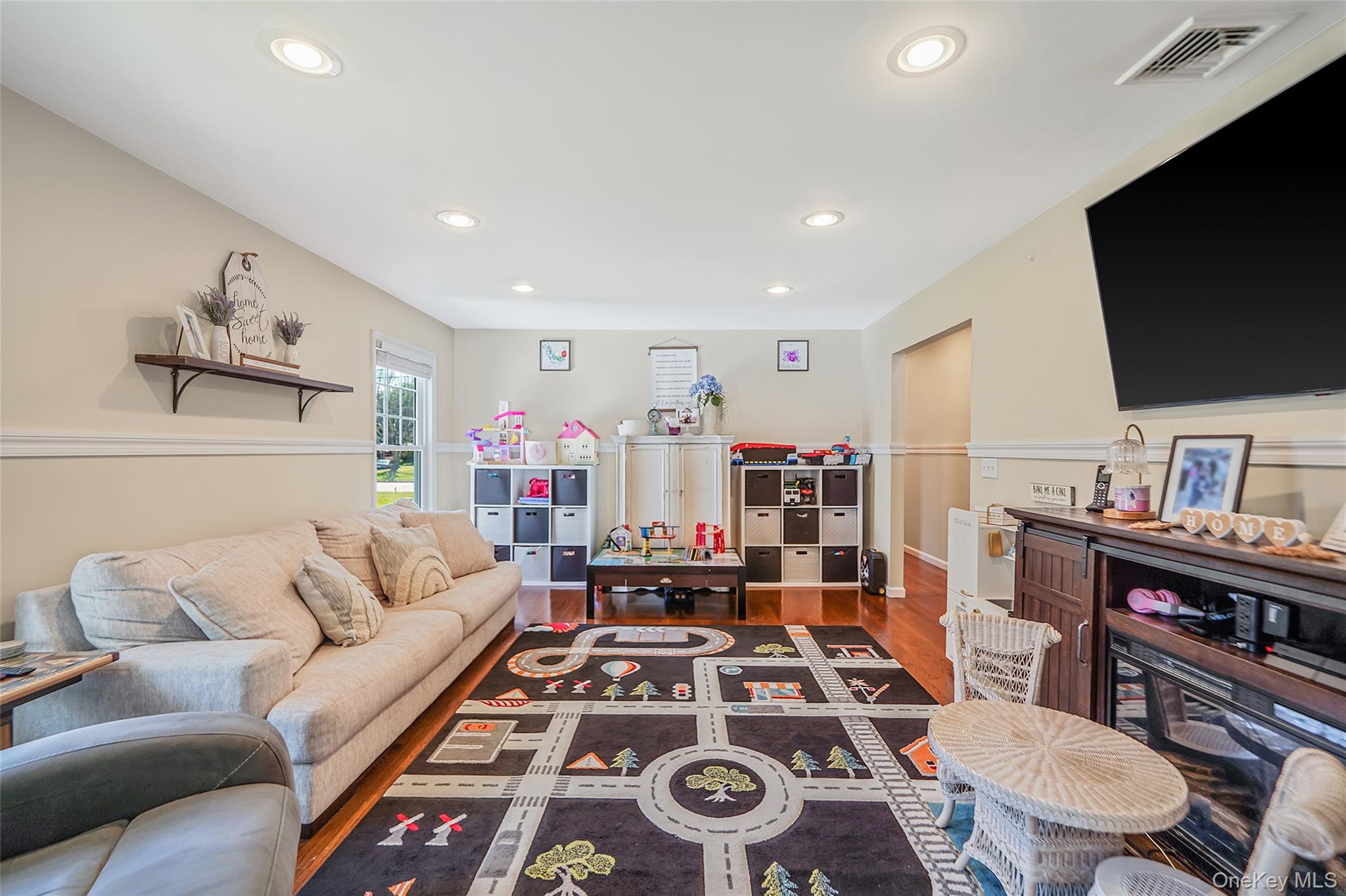 77 Woodland Road, Miller Place, NY 11764