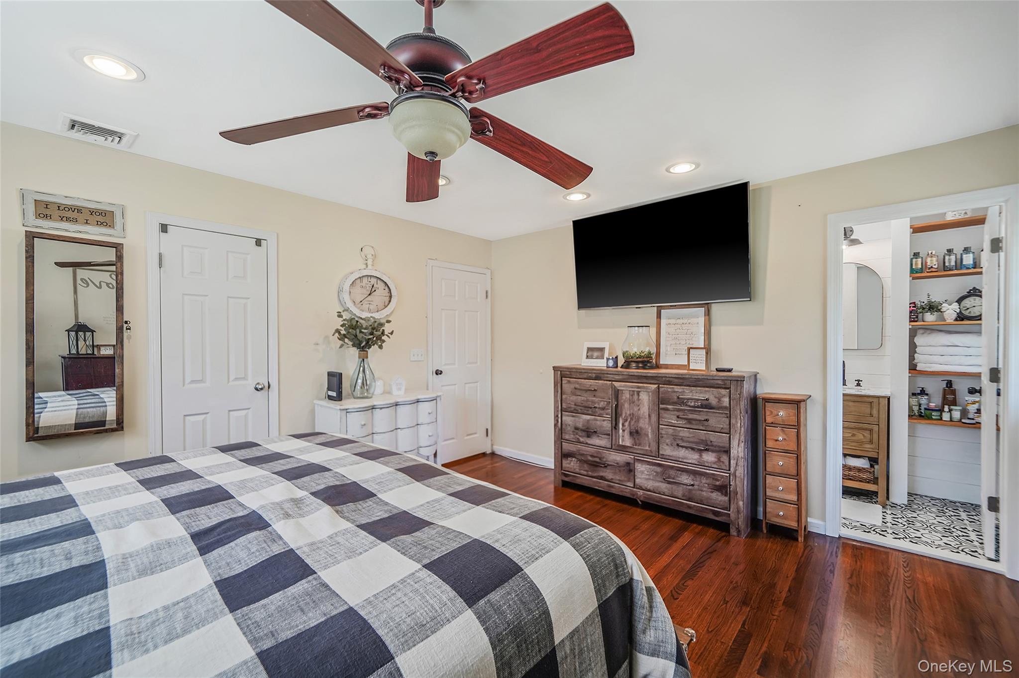 77 Woodland Road, Miller Place, NY 11764