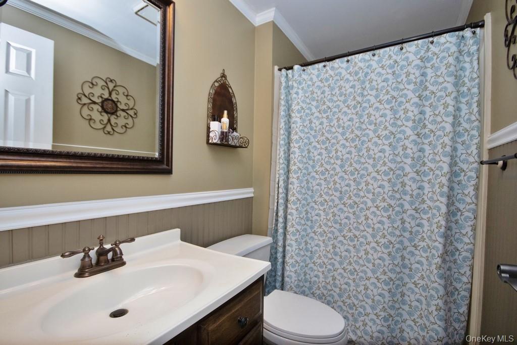 9 Birchwood Lane, Middletown, NY 10940