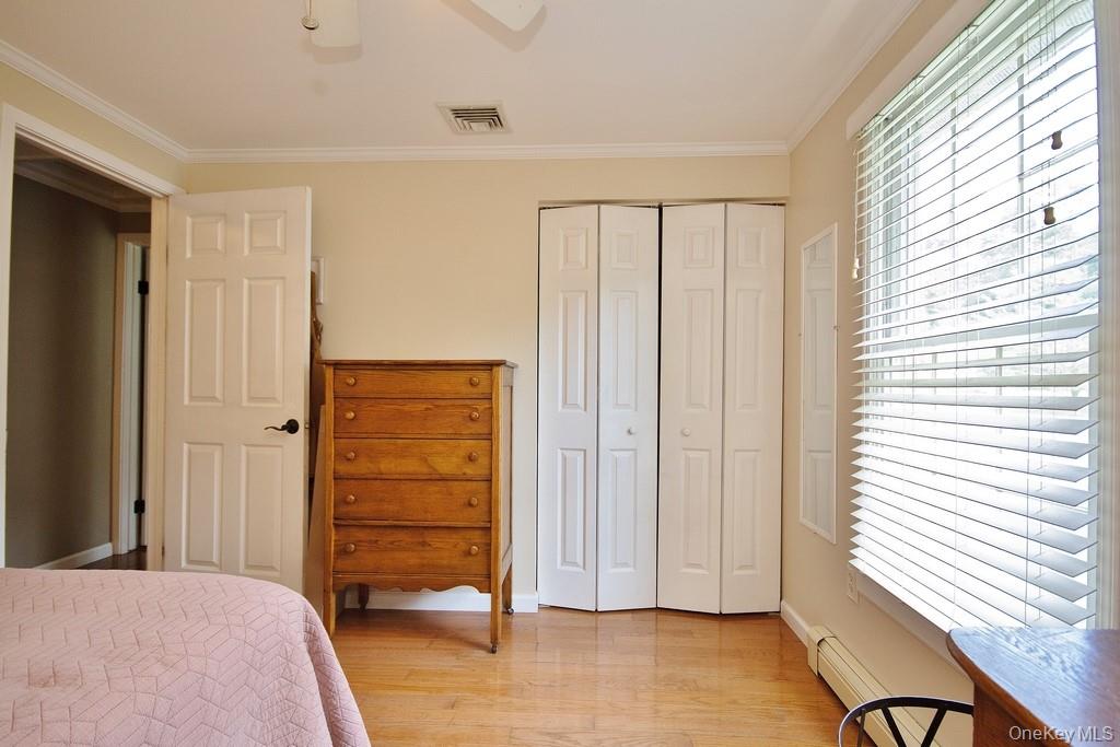 9 Birchwood Lane, Middletown, NY 10940