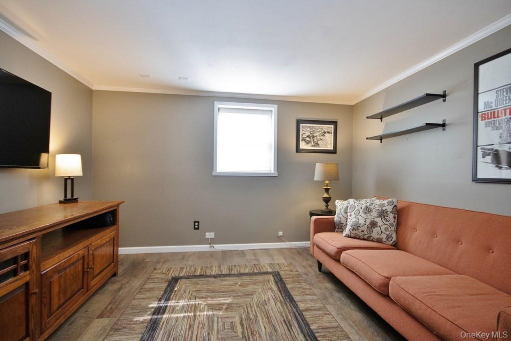 9 Birchwood Lane, Middletown, NY 10940