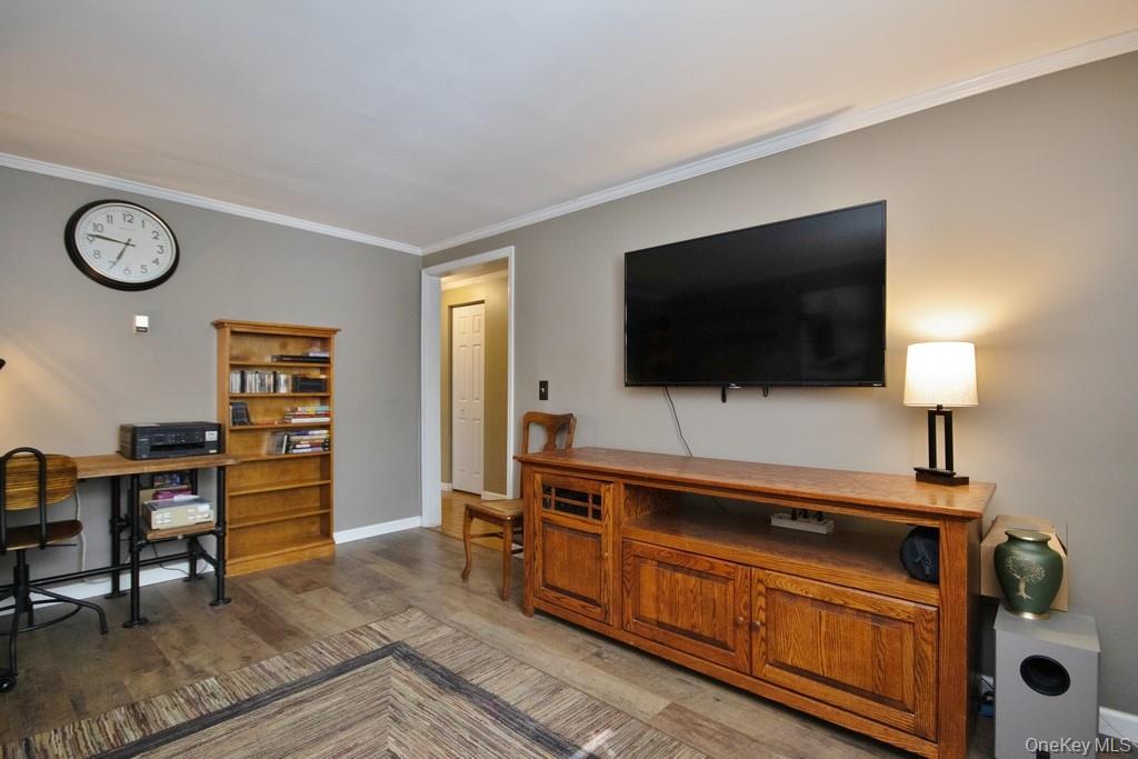 9 Birchwood Lane, Middletown, NY 10940