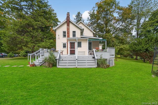 69 Smith Hill Road, Airmont, NY 10952