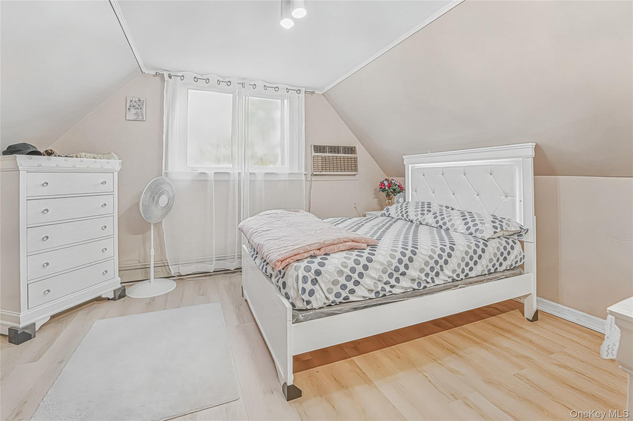 211 Ash Street, Valley Stream, NY 11580