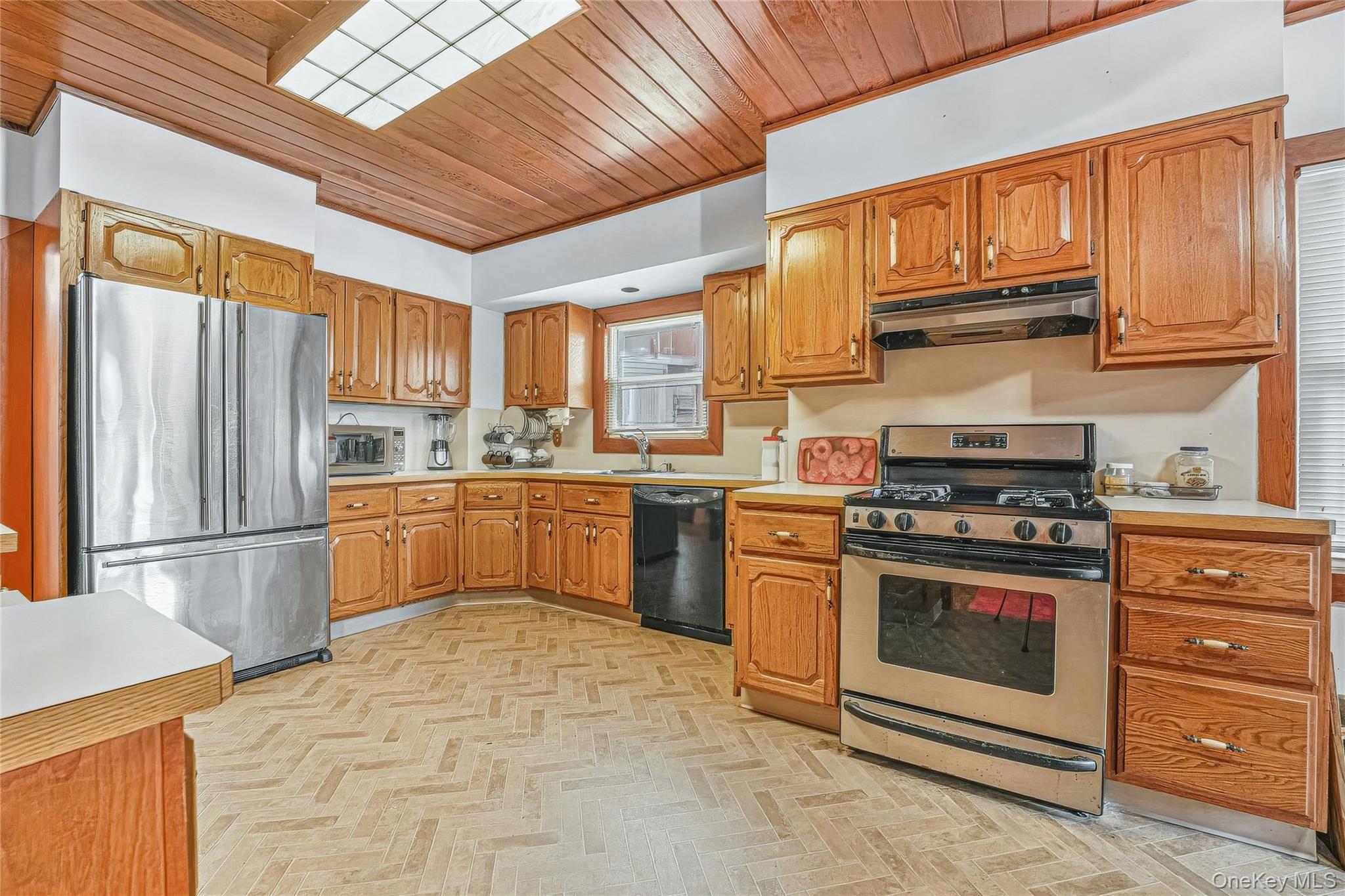 211 Ash Street, Valley Stream, NY 11580