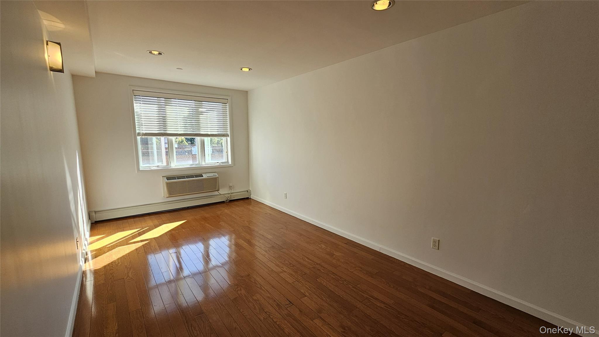 149-06 Northern Boulevard # 302, Flushing, NY 11354