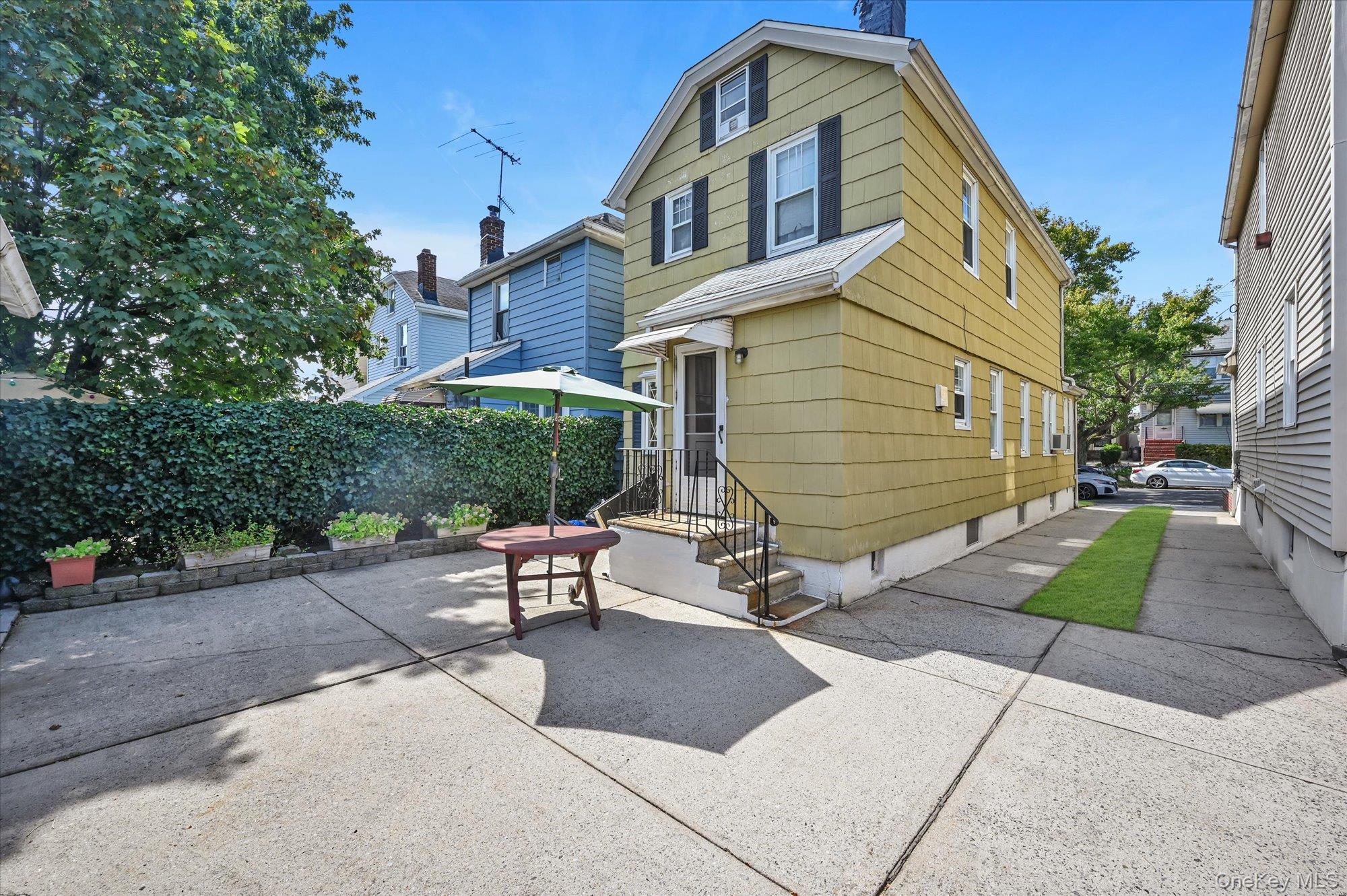 2559 123rd Street, Flushing, NY 11354