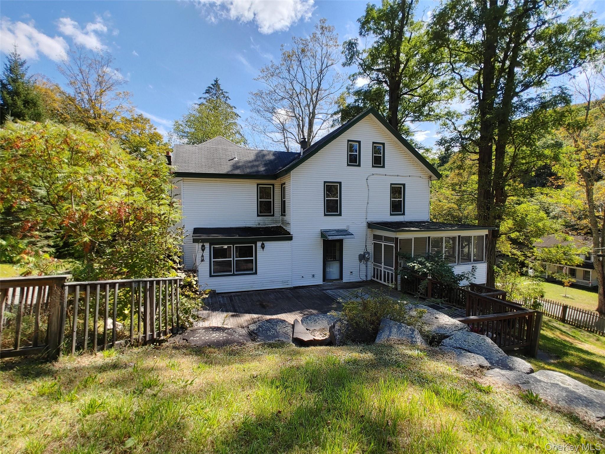 11 Old Turnpike Road, Pine Hill, NY 12465