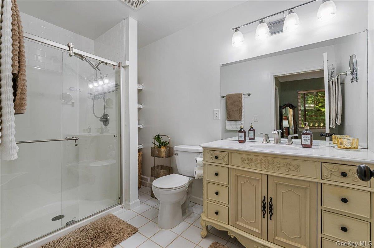 101 Plymouth Avenue, East Patchogue, NY 11772