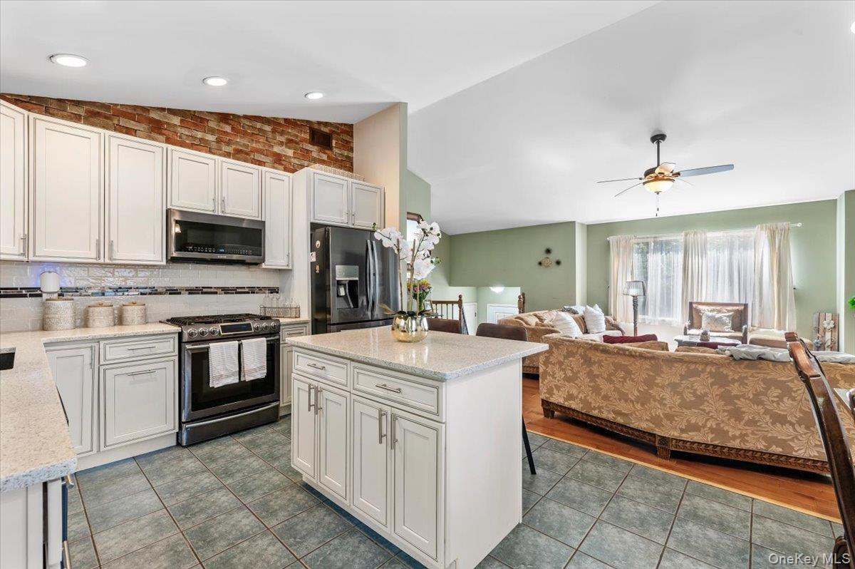 101 Plymouth Avenue, East Patchogue, NY 11772