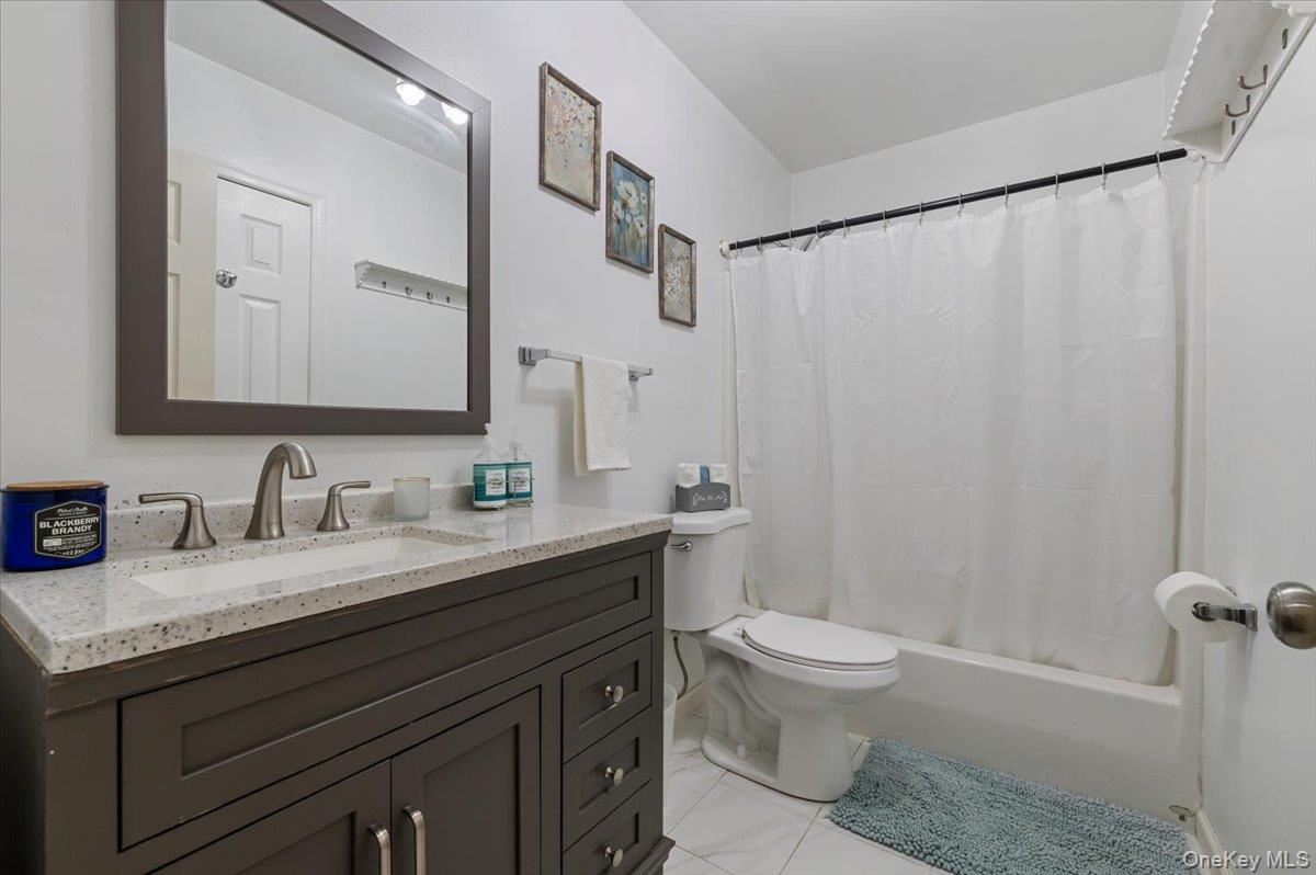 101 Plymouth Avenue, East Patchogue, NY 11772