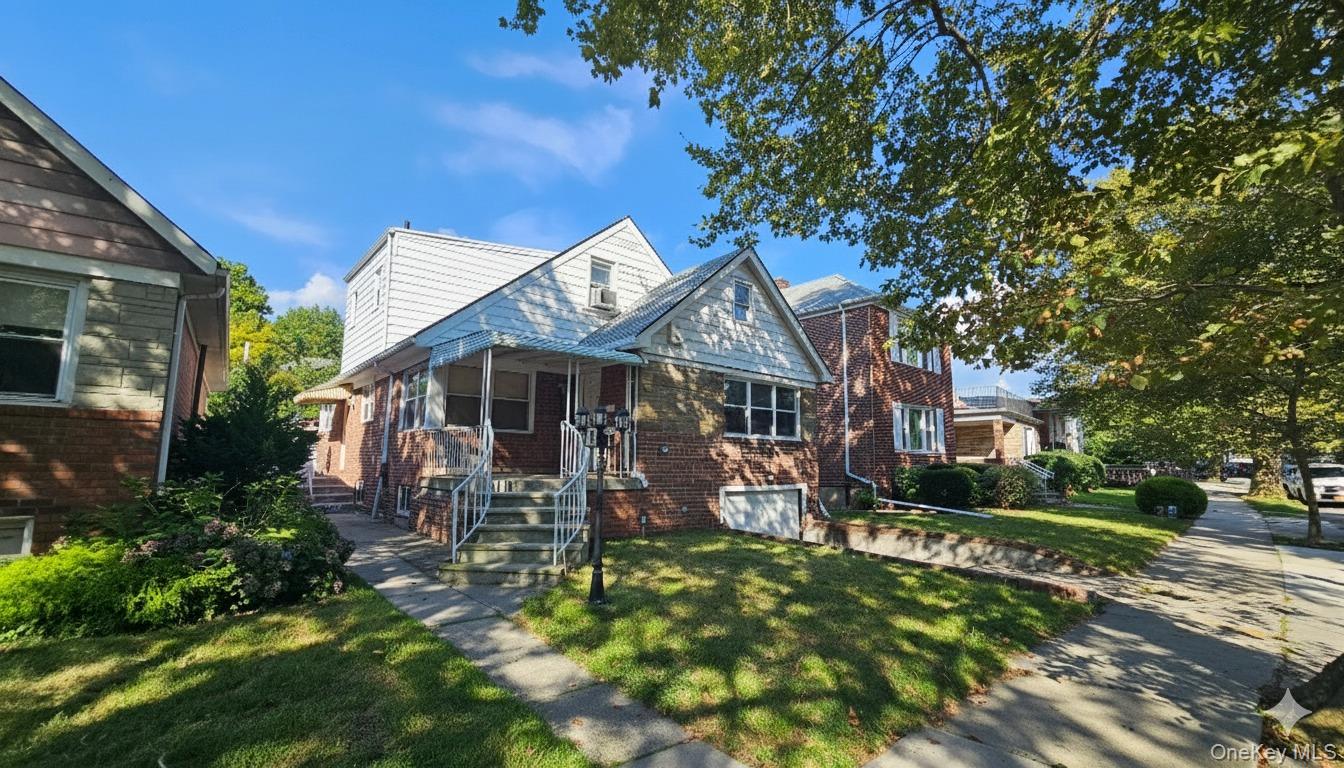 65-19 Dieterle Crescent, Rego Park, NY 11374
