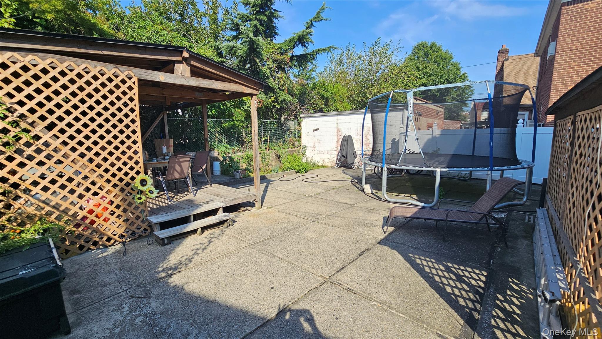 65-19 Dieterle Crescent, Rego Park, NY 11374