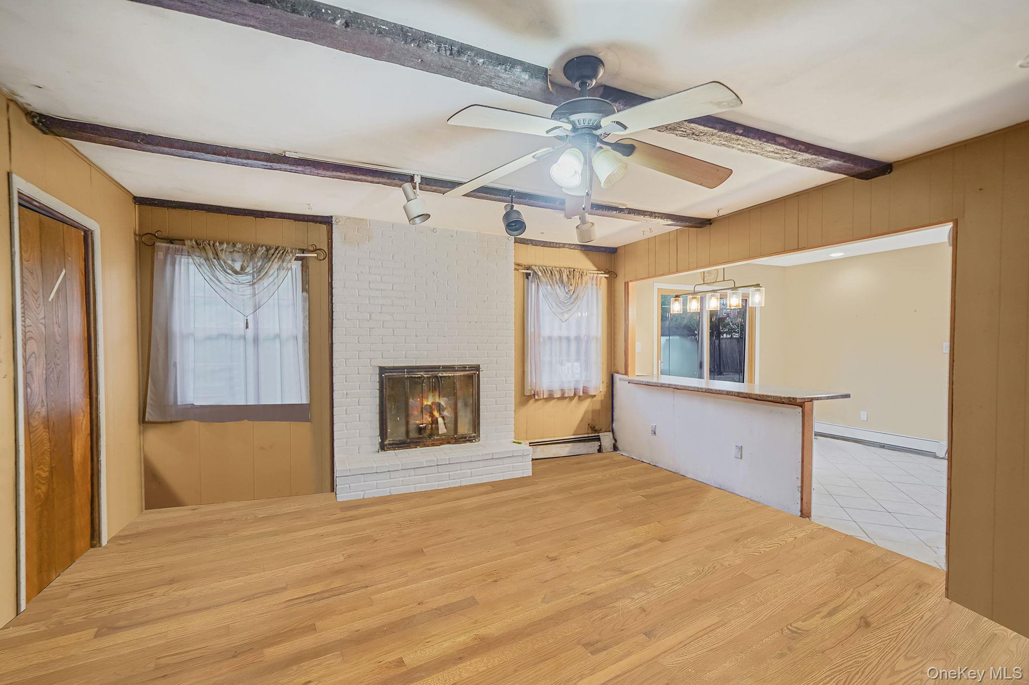 17 Whitmore Lane, Coram, NY 11727