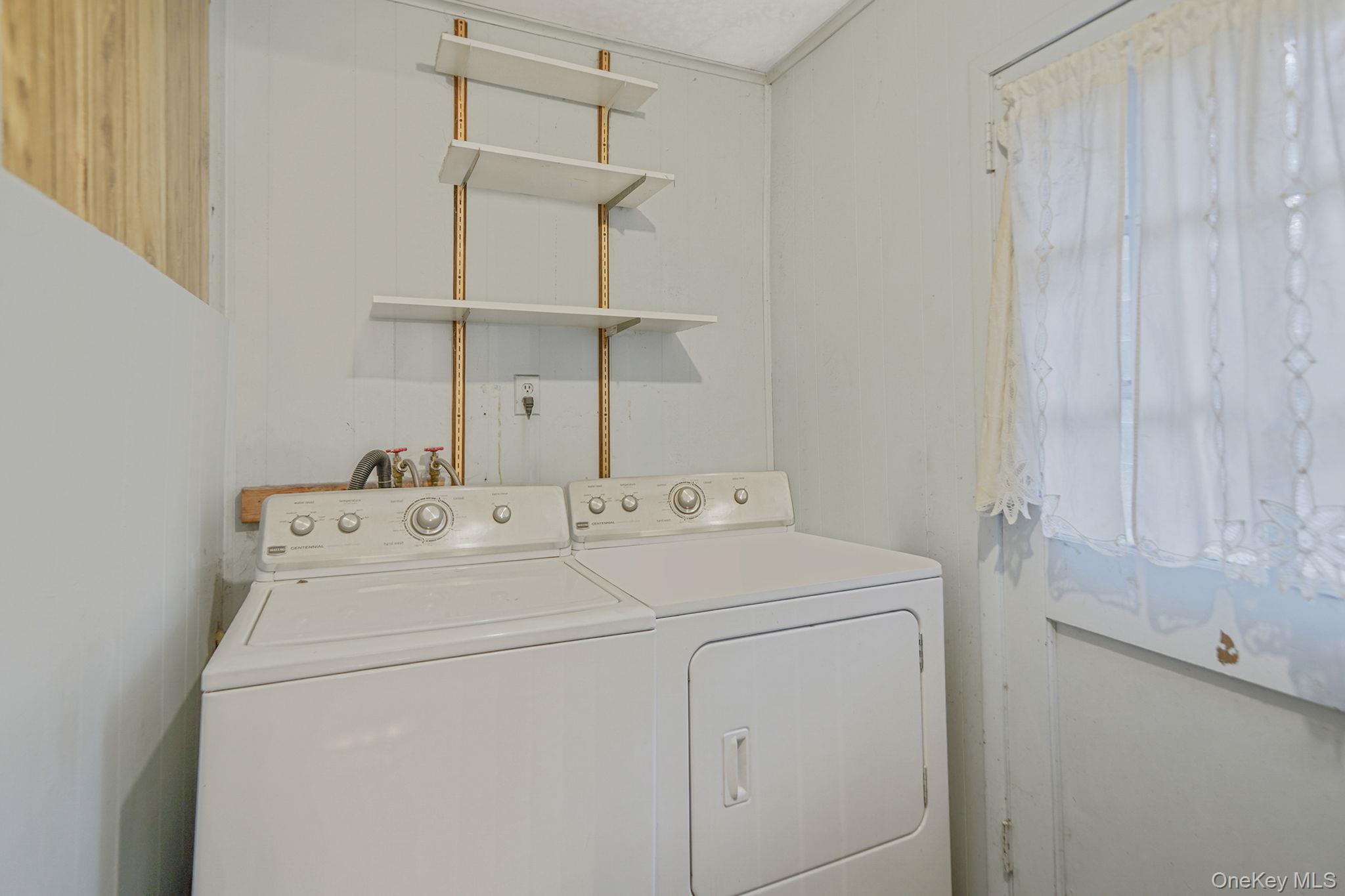 17 Whitmore Lane, Coram, NY 11727