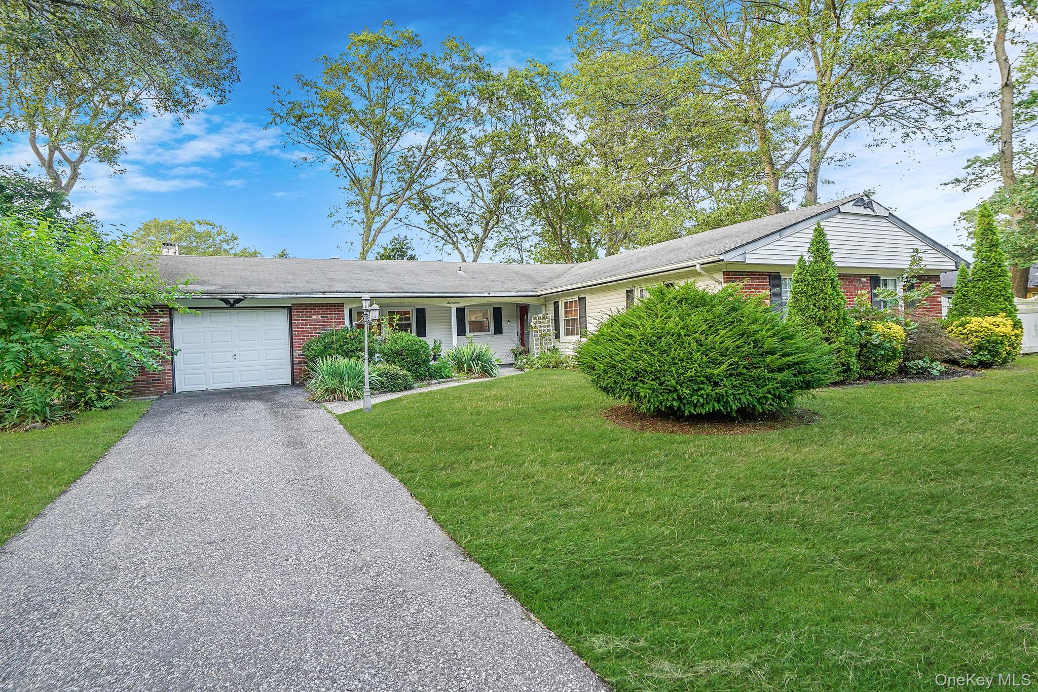 17 Whitmore Lane, Coram, NY 11727