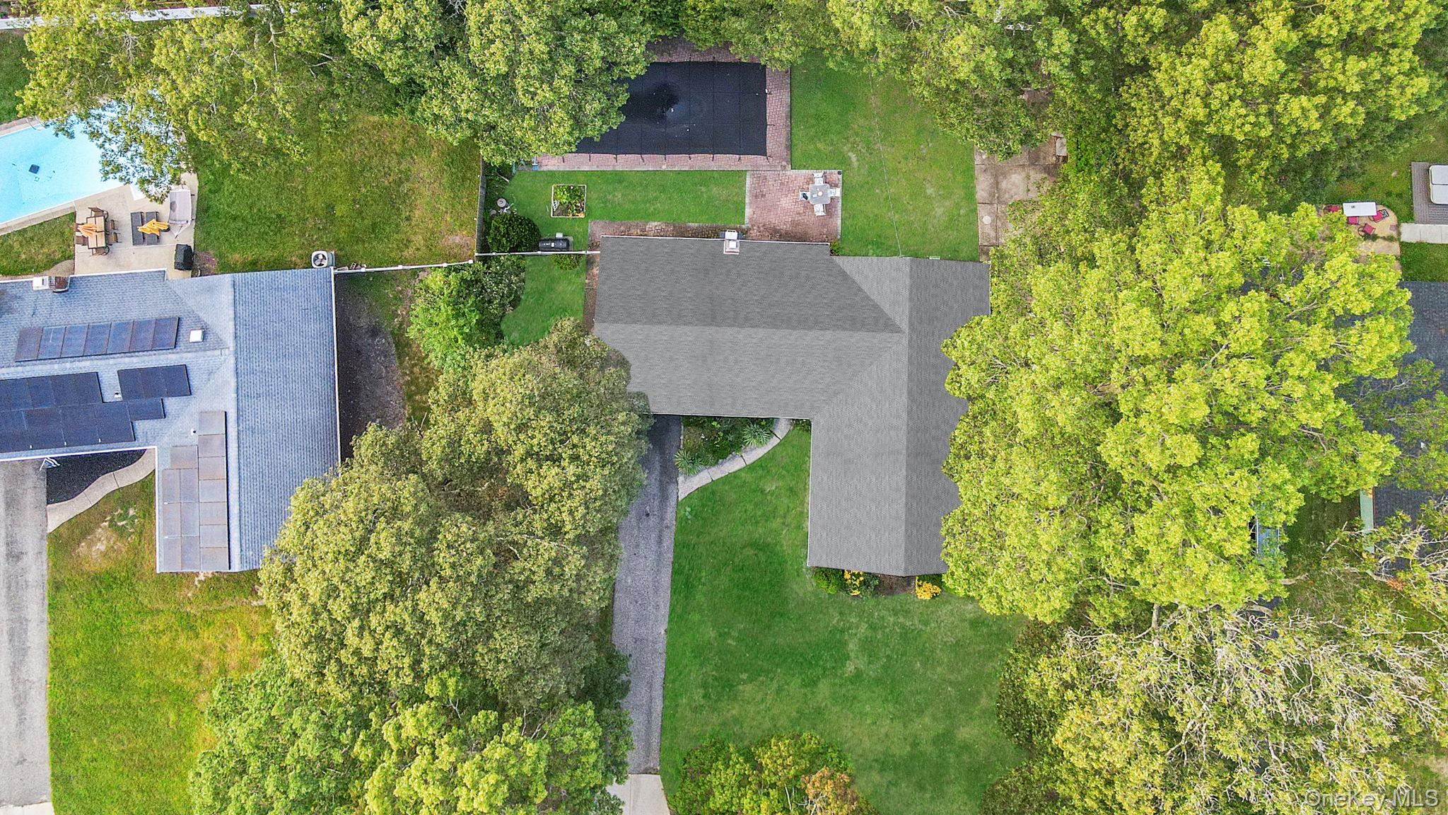 17 Whitmore Lane, Coram, NY 11727