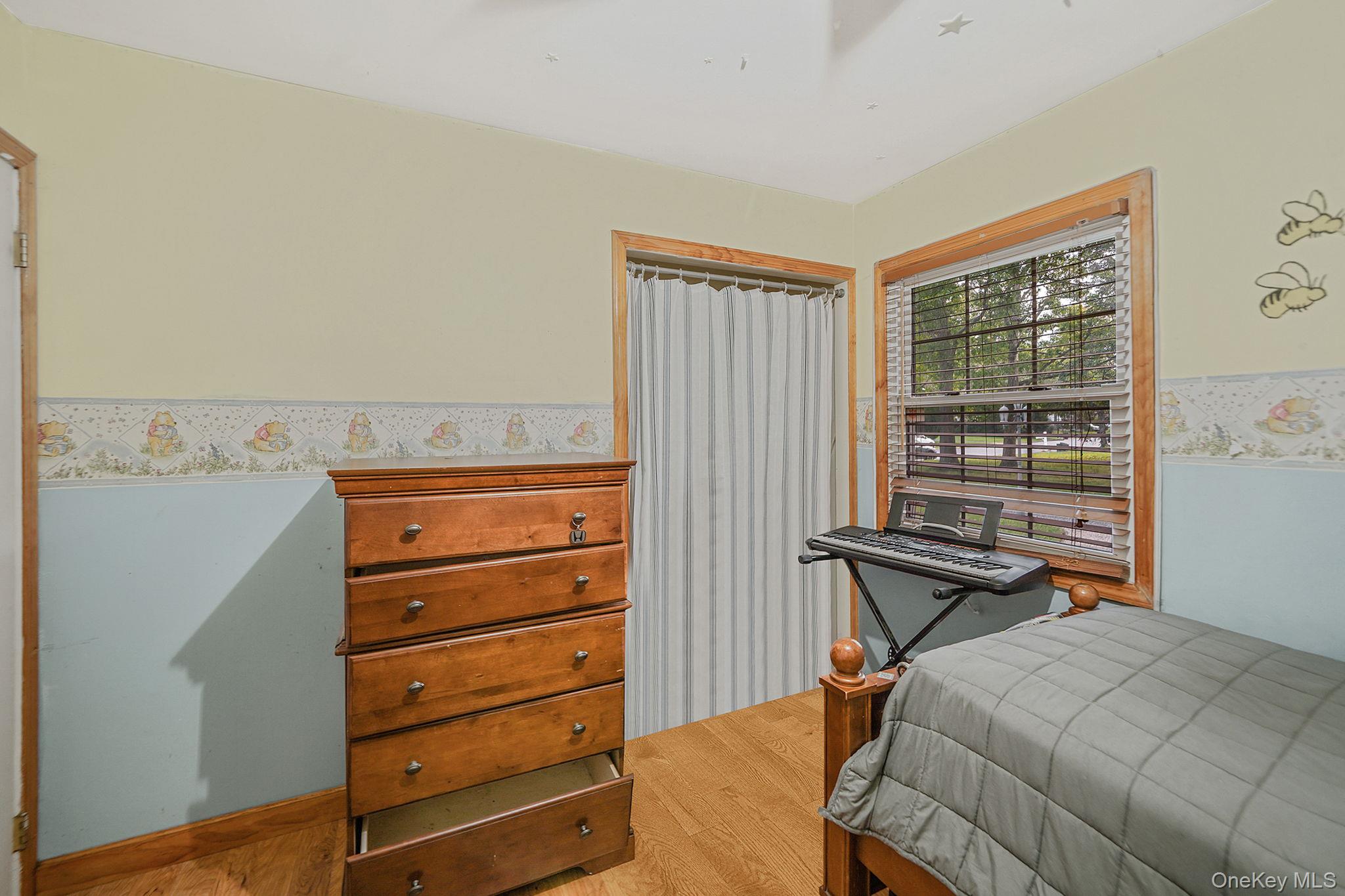 17 Whitmore Lane, Coram, NY 11727