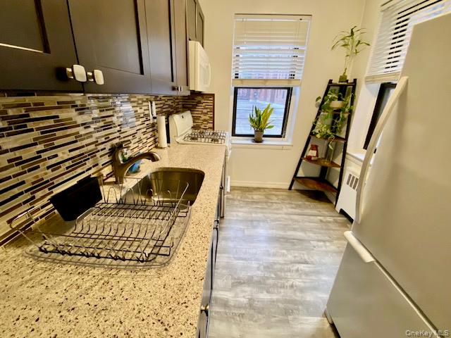 88-10 32 Av # 106, East Elmhurst, NY 11369