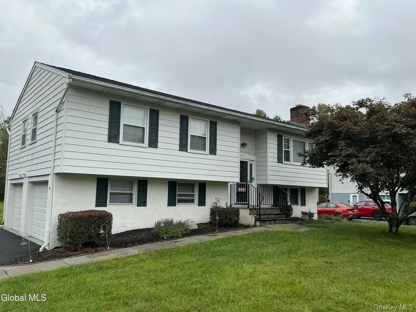20 Amy Road, Washingtonville, NY 10992