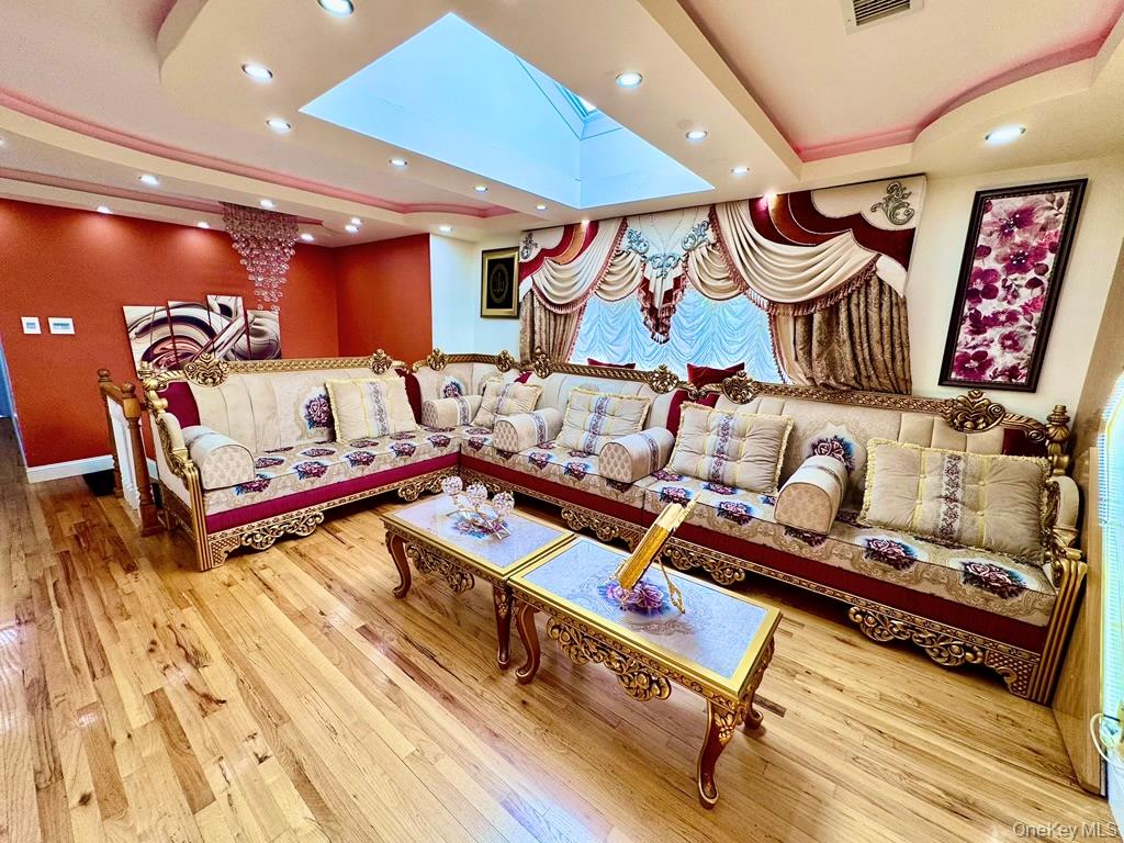 62 Walnut Road, Inwood, NY 11096