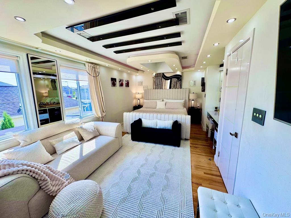 62 Walnut Road, Inwood, NY 11096