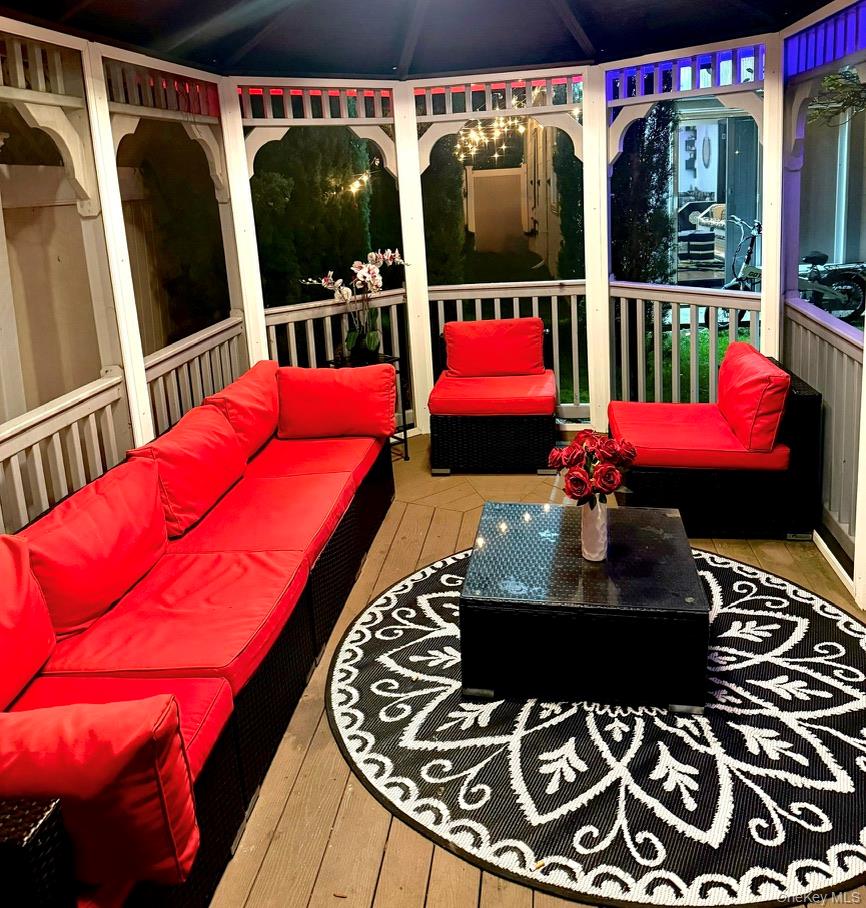 62 Walnut Road, Inwood, NY 11096