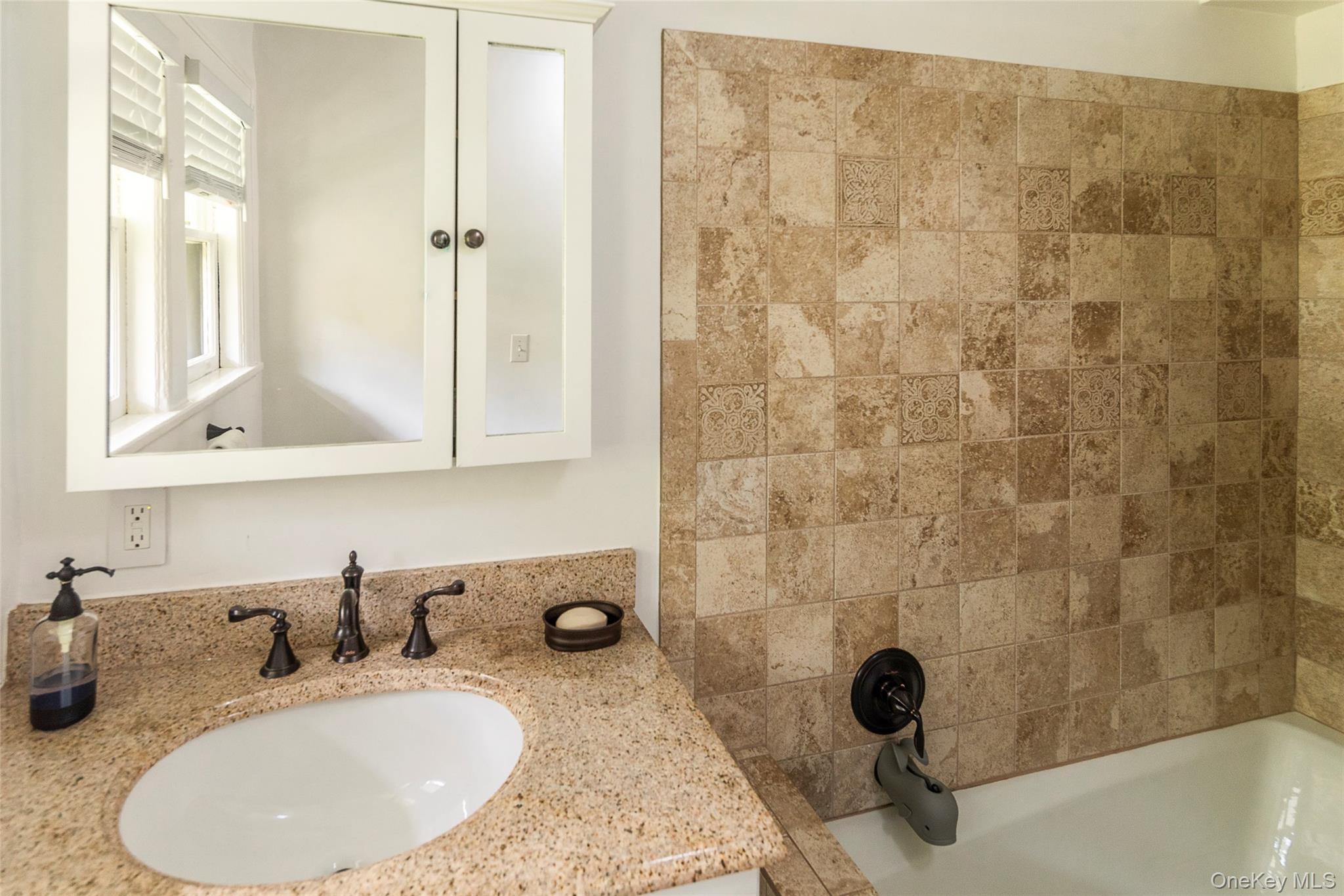 119 Pondfield Road W, Bronxville, NY 10708