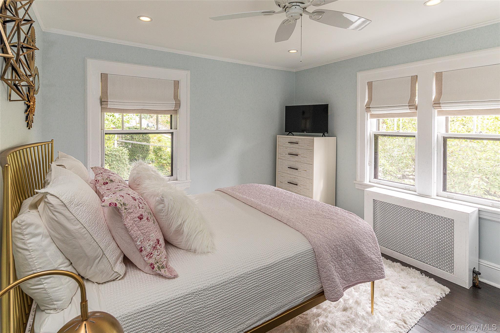 119 Pondfield Road W, Bronxville, NY 10708