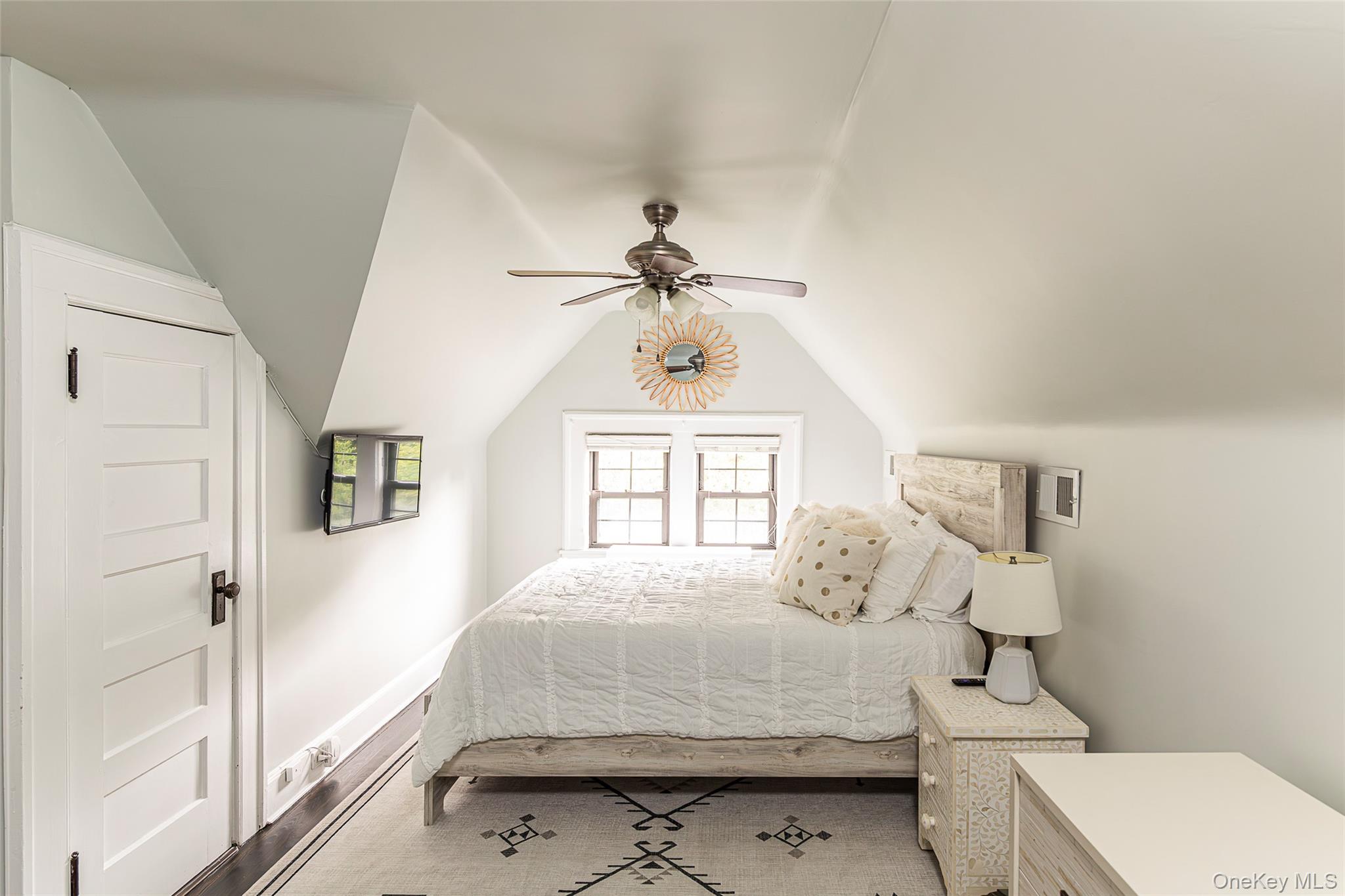 119 Pondfield Road W, Bronxville, NY 10708