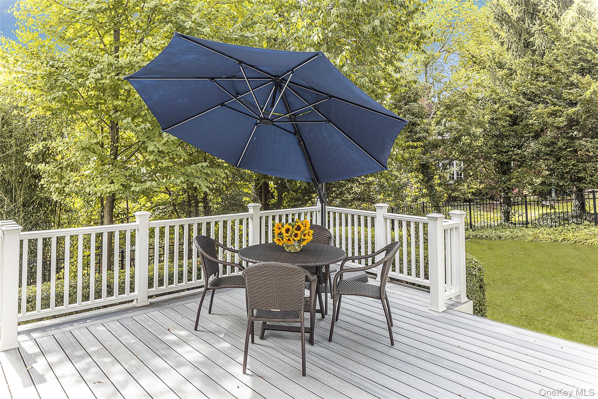 119 Pondfield Road W, Bronxville, NY 10708