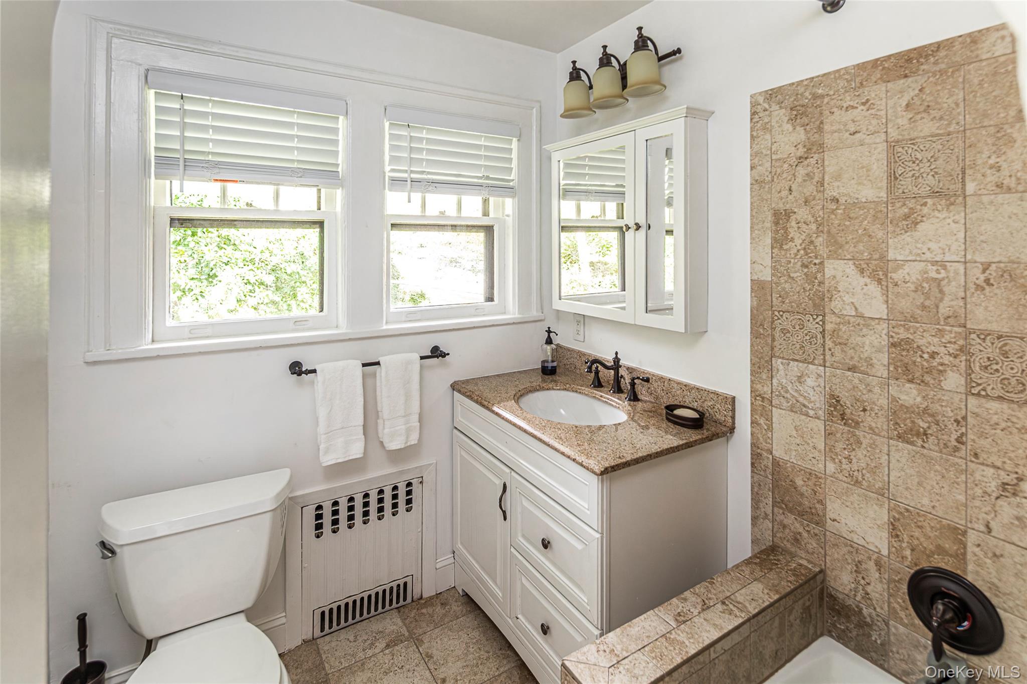 119 Pondfield Road W, Bronxville, NY 10708