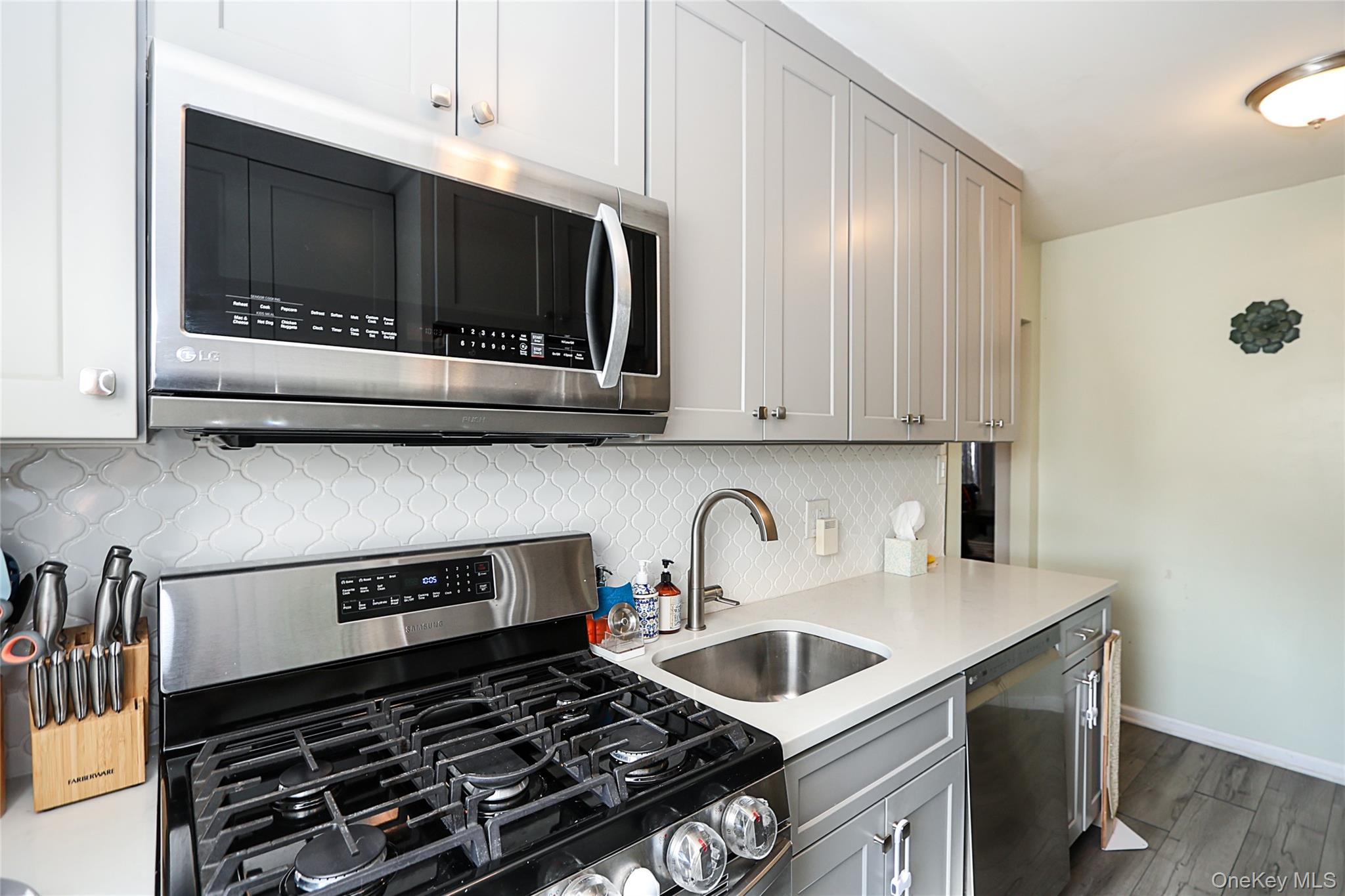 71-21 252 Street # 191A, Bellerose, NY 11426