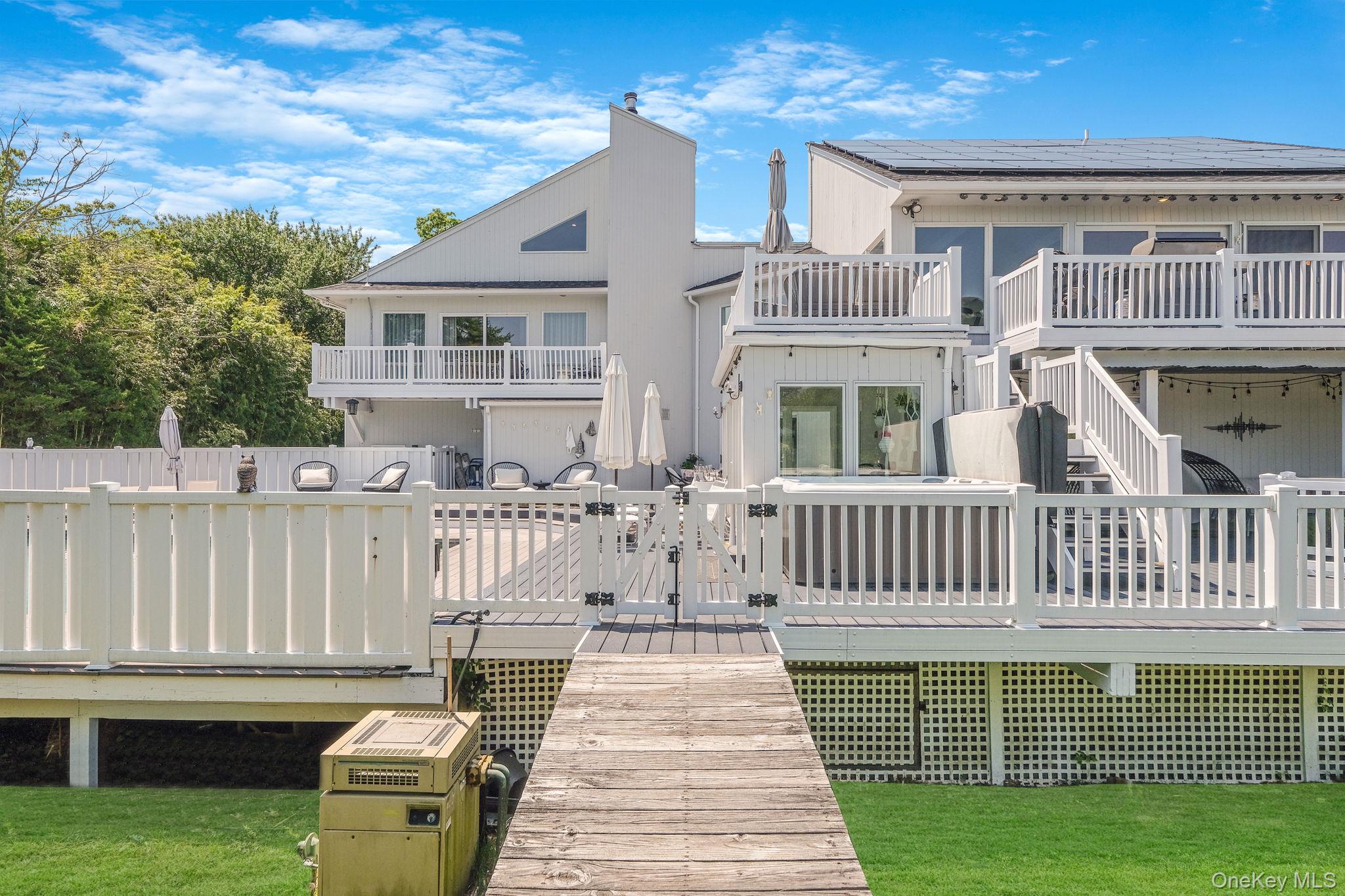 333 Roe Avenue, East Patchogue, NY 11772