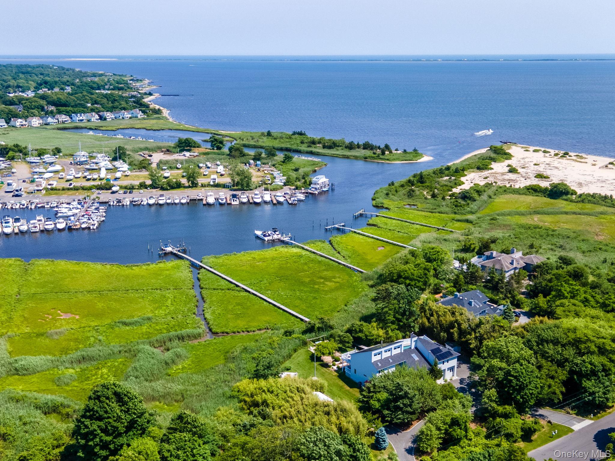333 Roe Avenue, East Patchogue, NY 11772